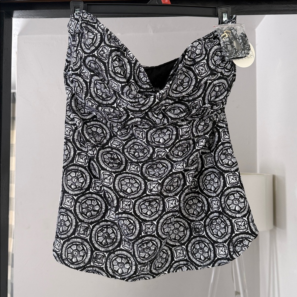 Women’s Black & White Print Tankini Top, XXL